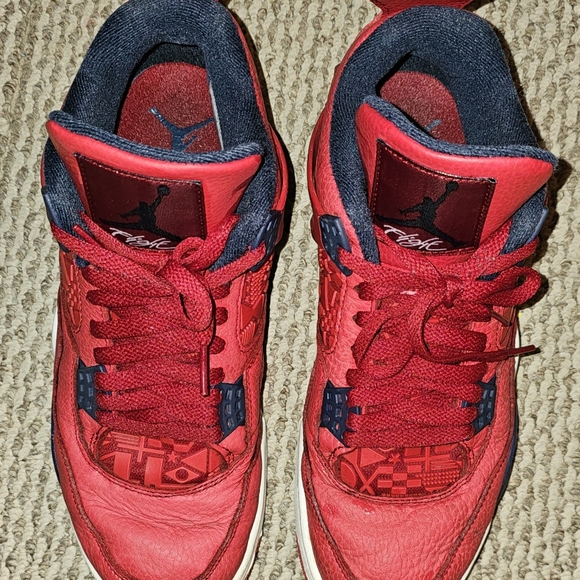 Men Shoe - Picture 3 of 4